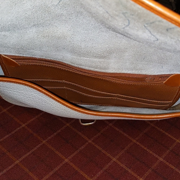 Dooney and Bourke vintage crossbody bag - Picture 7 of 8